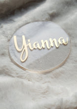 Load image into Gallery viewer, Clear Acrylic Round Disc with Gold Name