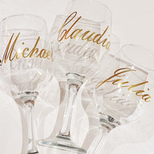 Load image into Gallery viewer, Bridal Party wine glasses with gold names
