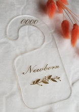 Load image into Gallery viewer, Clear acrylic baby wardrobe dividers with gold age, size and leaf detail
