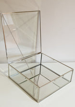 Load image into Gallery viewer, Glass Keepsake Box with Silver Trim and Mirrored Base (Stefanothiki)
