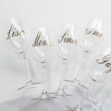 Load image into Gallery viewer, Bridal Party wine glasses with gold names
